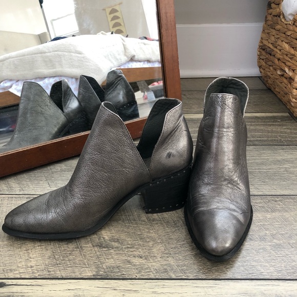 Metallic silver Vince Camuto Studded boots. Mid heel, bootie style - Picture 7 of 7